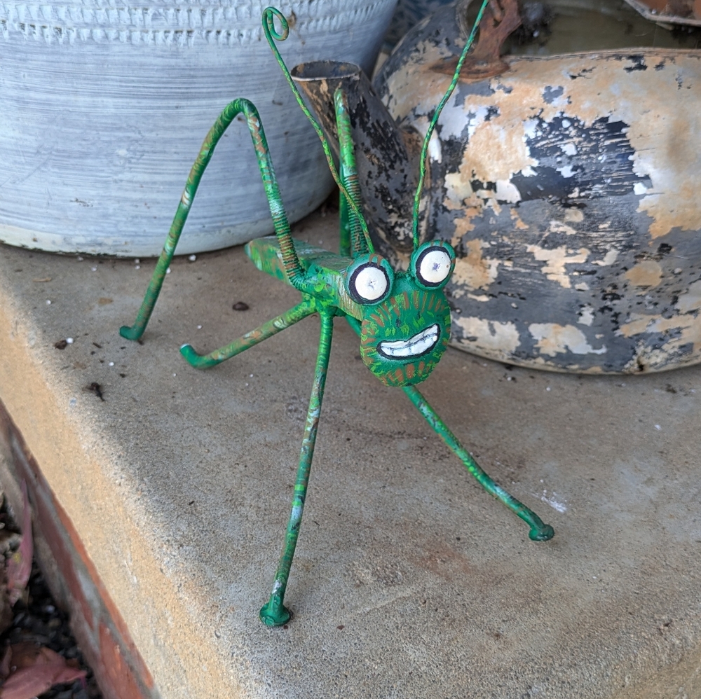 Cricket yard art